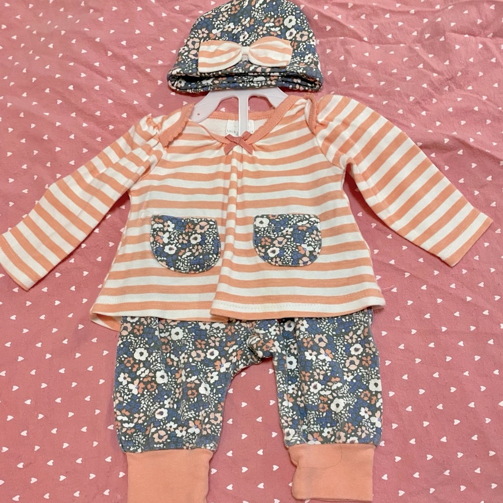 Baby Girl 3 Piece Outfit!